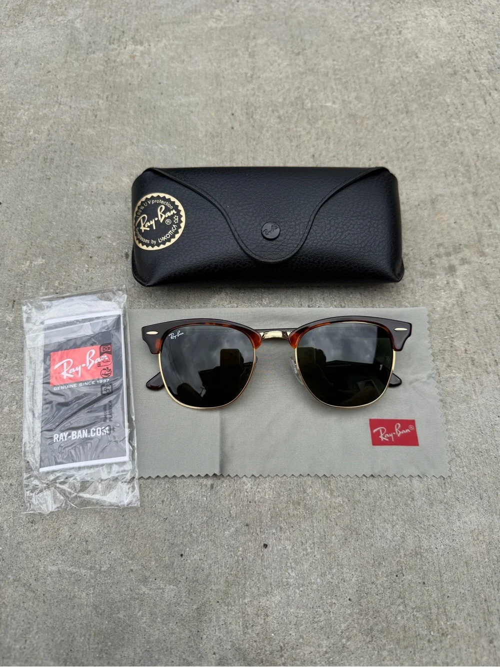 RayBan RB3016 Clubmaster Sunglasses Tortoise Gold Arista Frame G-15 Lens